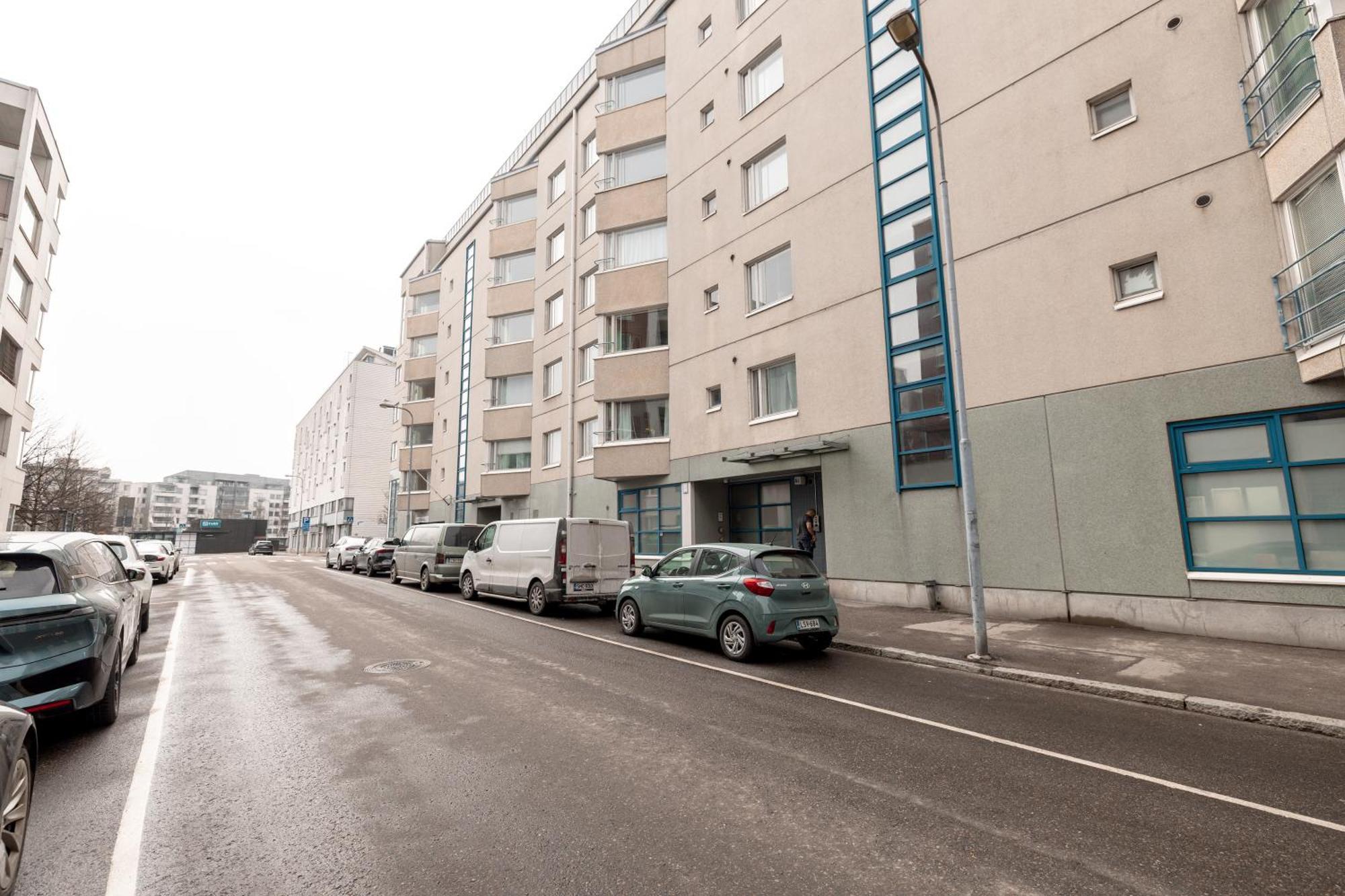 Bright & Comfy 79m2 2br With Sauna And Balcony Lägenhet